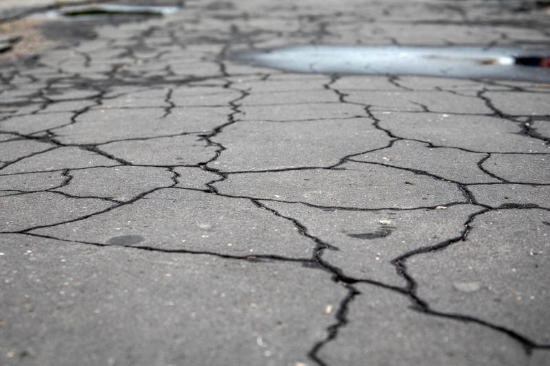 Asphalt Crack Filling